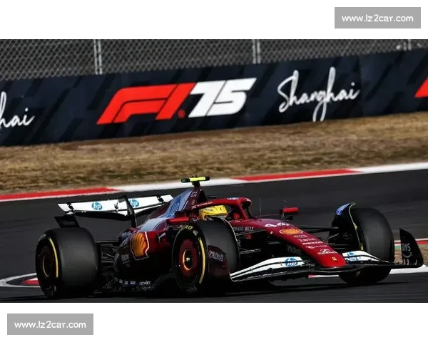 F1电竞全球联赛：速度与激情的虚拟碰撞，谁能问鼎冠军